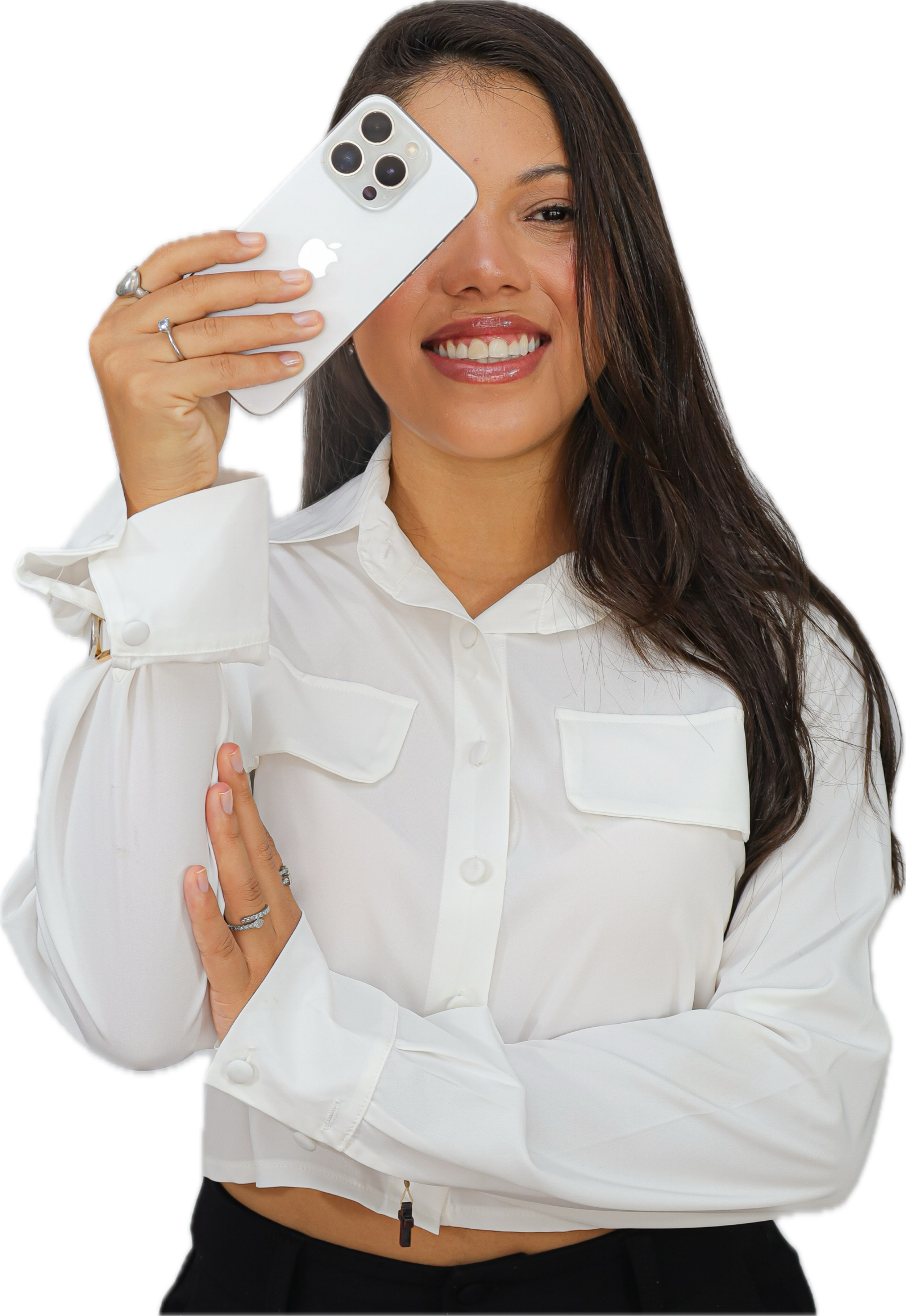 Cliente em destaque segurando um telefone.